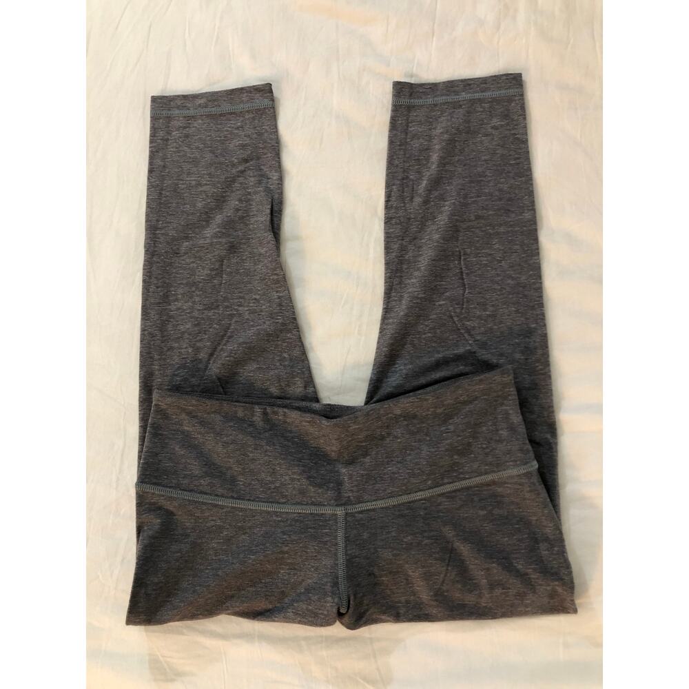 Lululemon grey cropped leggings Size 6